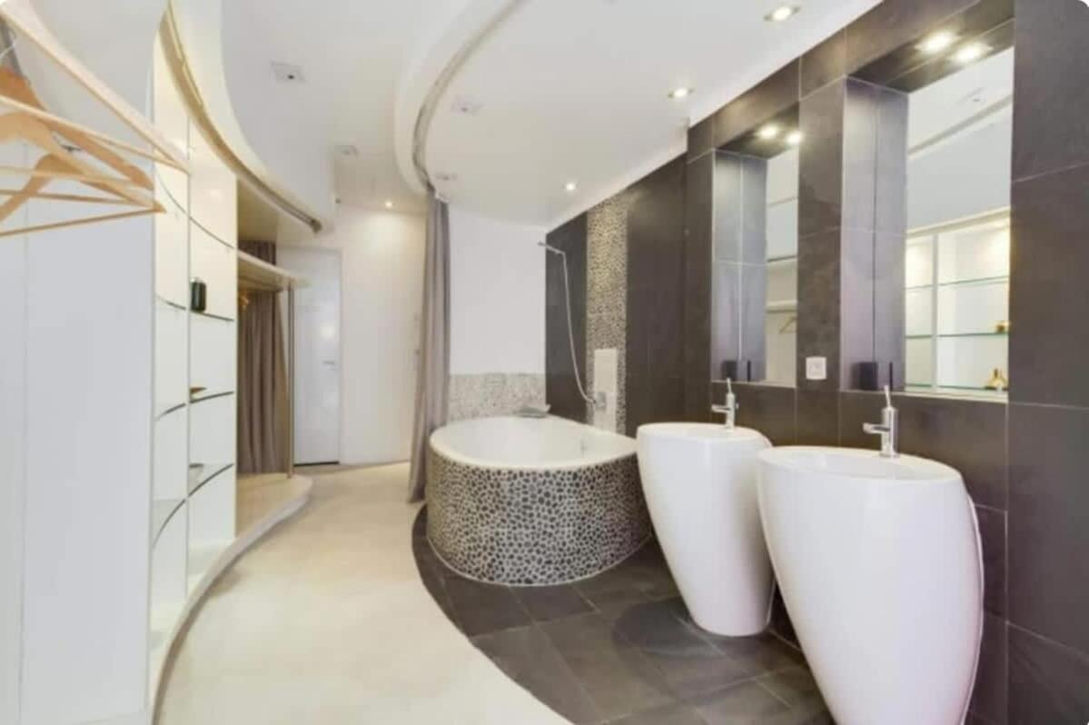 Magnifique Appartement Parisien - Marais Zewnętrze zdjęcie